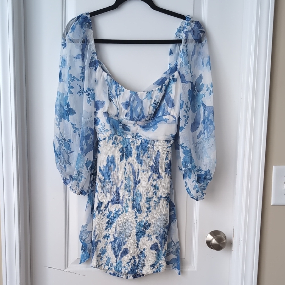 Selfie Leslie Blue Floral Puff-Sleeve Mini Dress